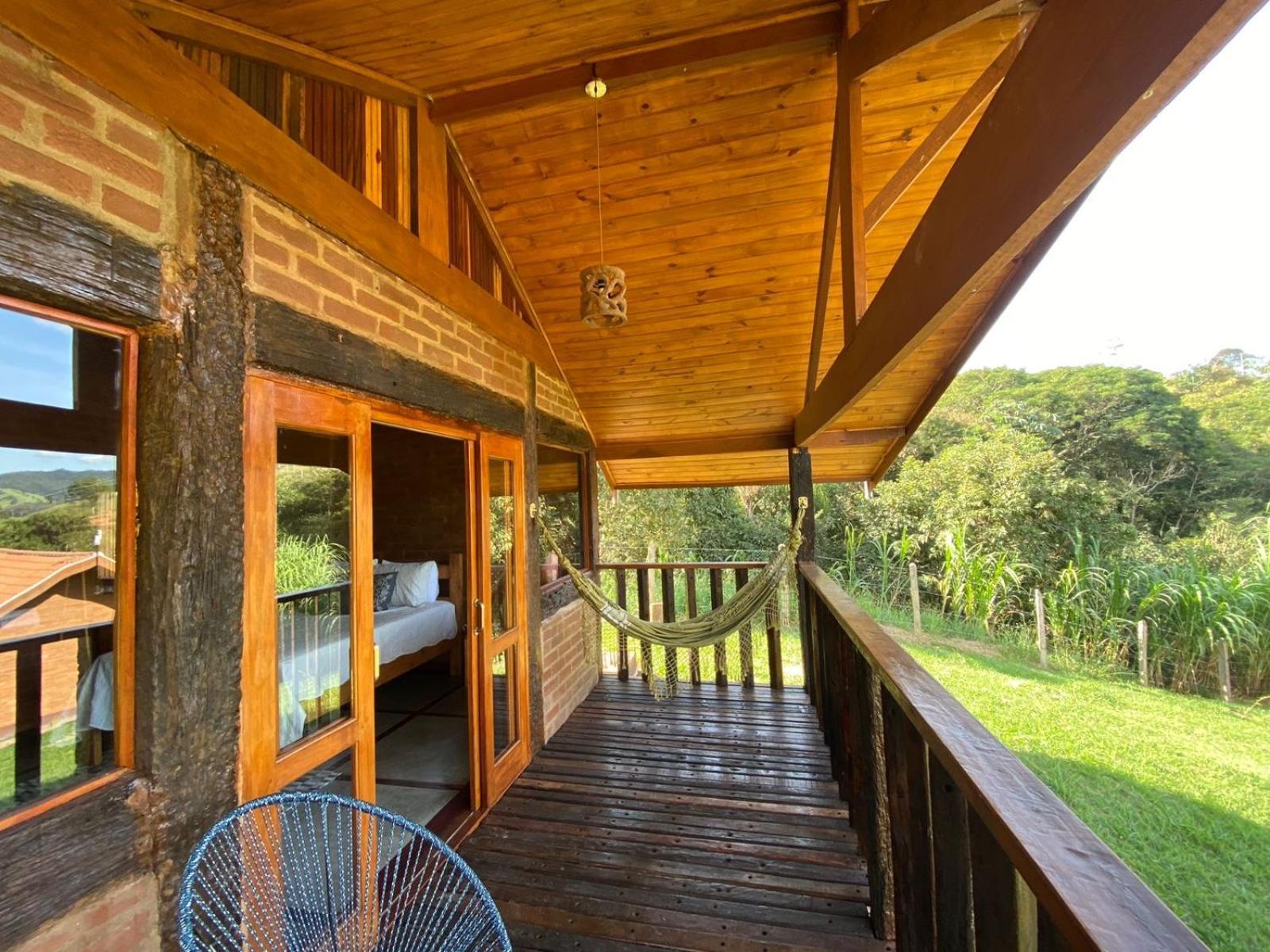 Refugio Dos Pinhais Chalet Sapucai-Mirim